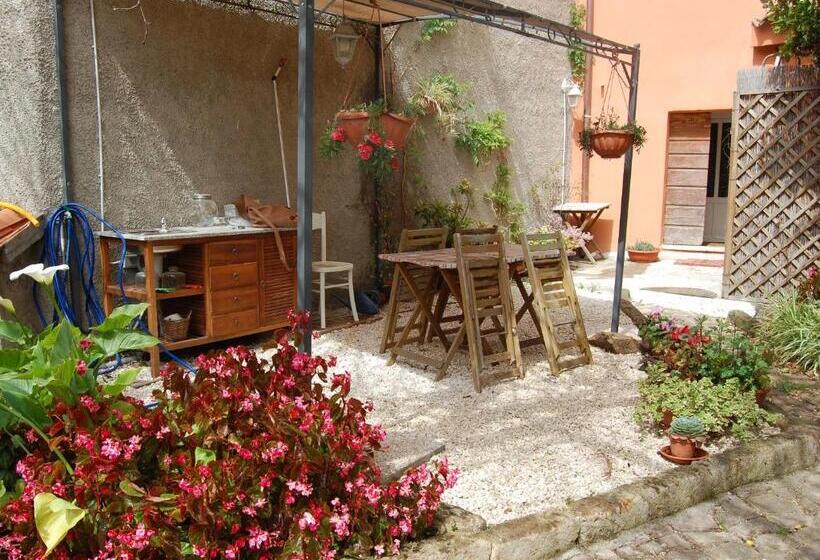 חדר סטנדרט נוף לגינה, Casa Satta 1925