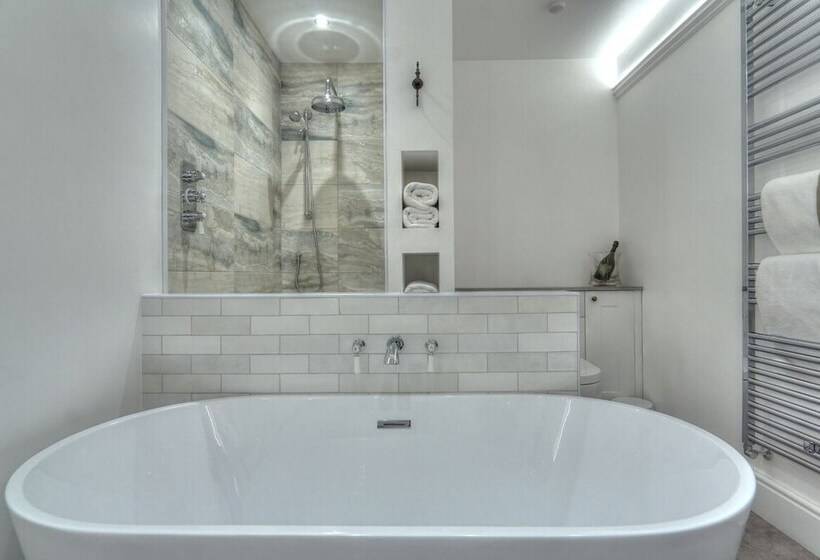 スタンダードルーム, The Tannochbrae