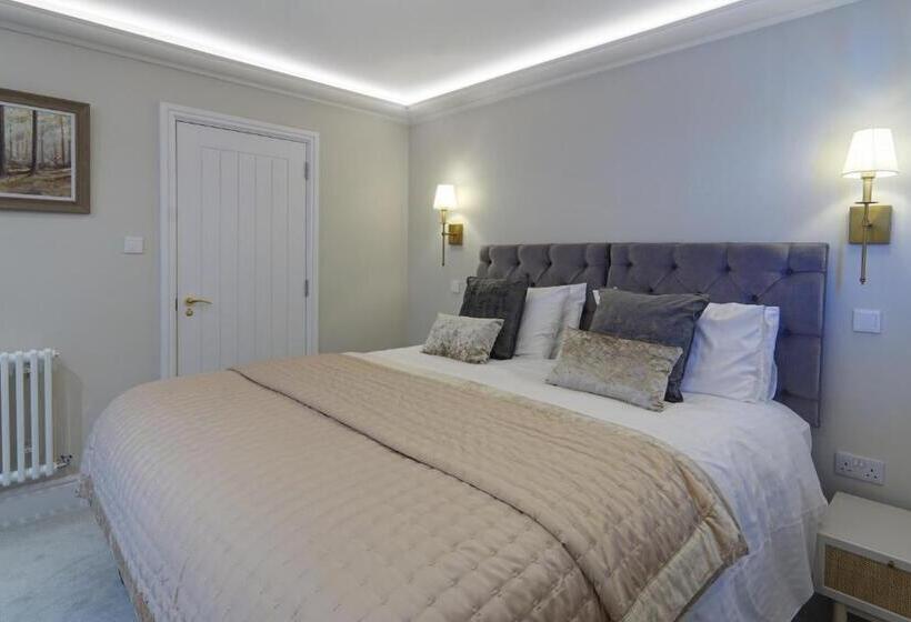 スタンダードルーム, The Tannochbrae