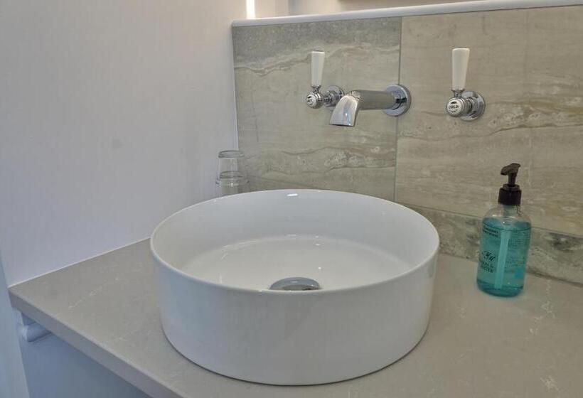 スタンダードルーム, The Tannochbrae