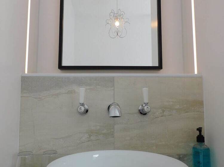 スーペリアールーム, The Tannochbrae