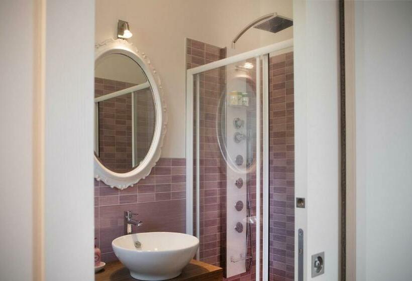 غرفة قياسية مزوَّدة بشُرفة, La Casa Di Amedeo