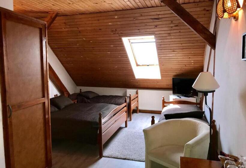 四人标准间, Club M.k.m. Modra