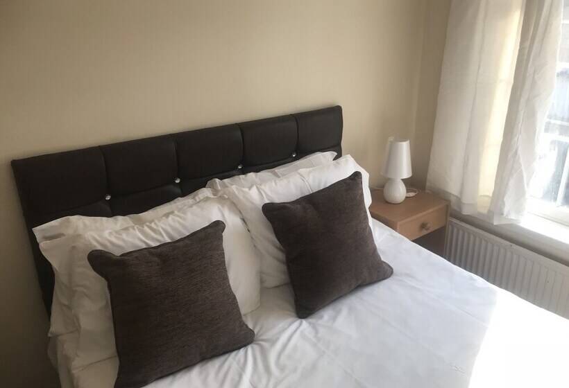 غرفة قياسية, Tavistock House