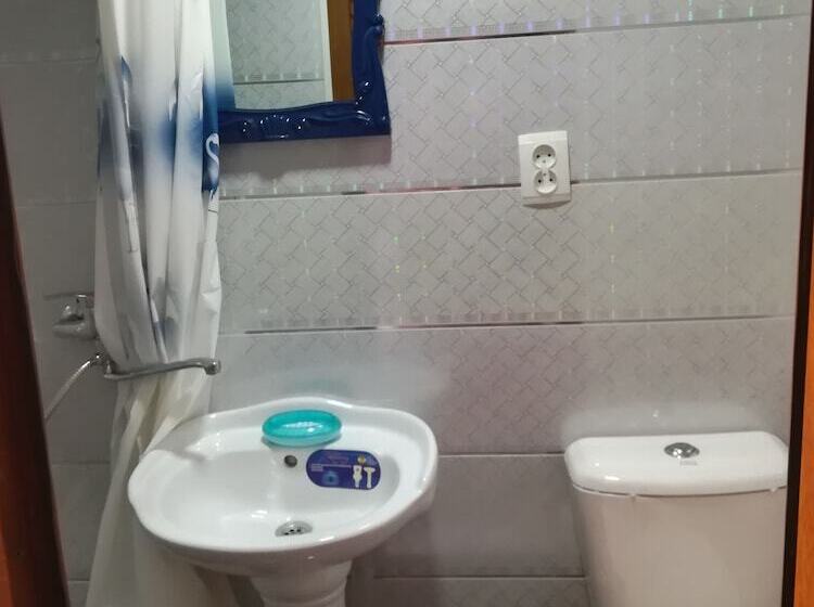 חדר סטנדרט, Umarxon