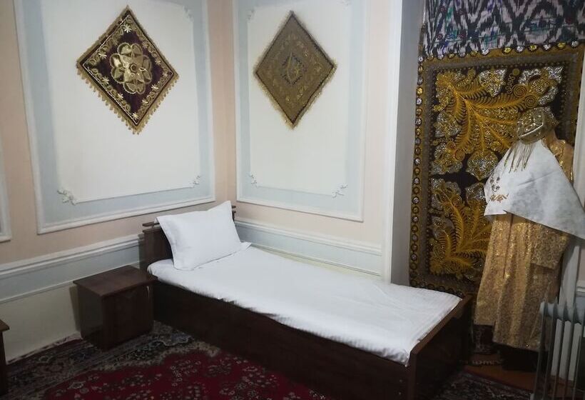 חדר סטנדרט, Umarxon