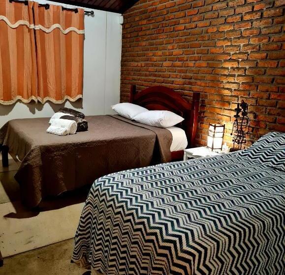 Стандартный внешний трехместный номер с ванной комнатой, Jasmimanga Pousada