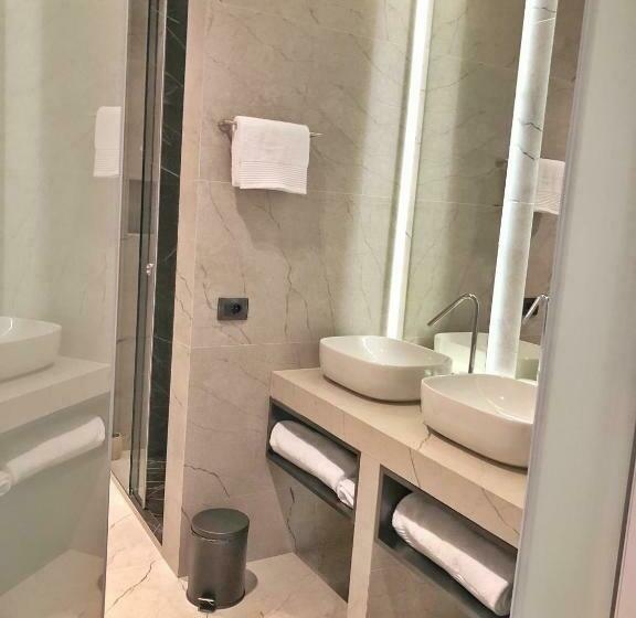 اتاق سوپریور سه تخته, Venus