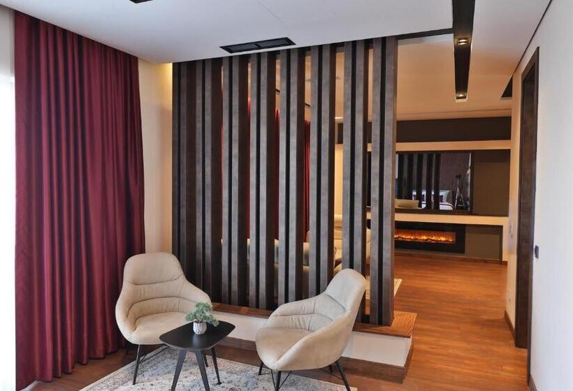 سوییت سوپریور, Venus