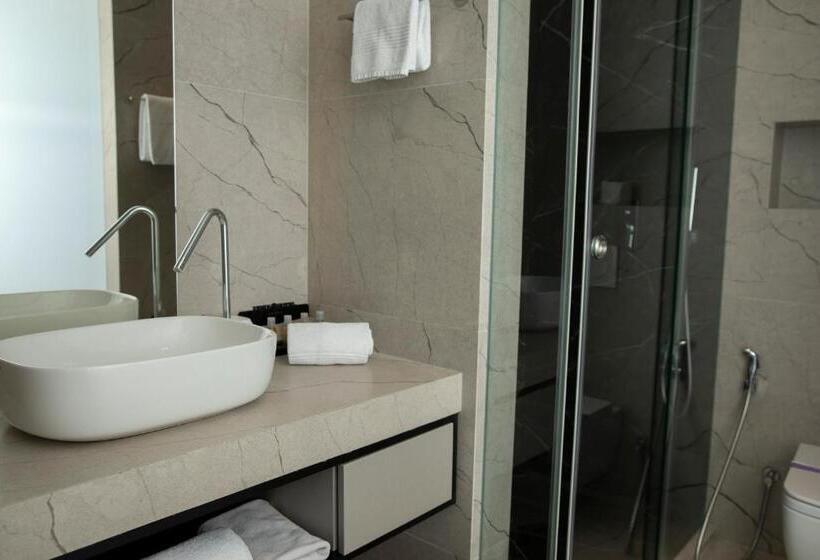 اتاق خانوادگی, Venus