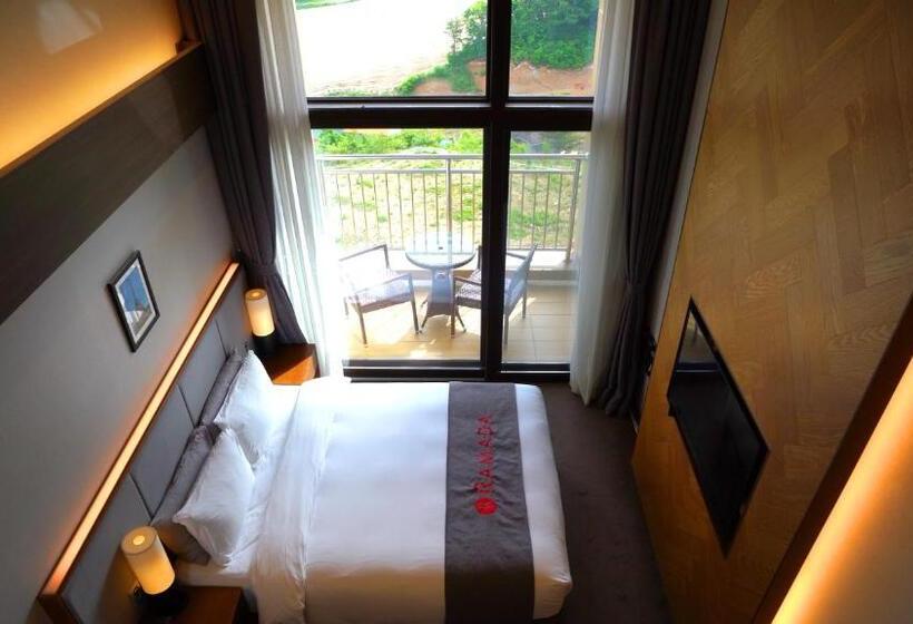 Номер Стандарт, Pyeongchang Ramada Hotel & Suite By Wyndham