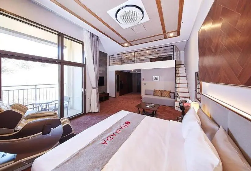 Royal-sviitti, Ramada Hotel & Suites By Wyndham Gangwon Pyeongchang