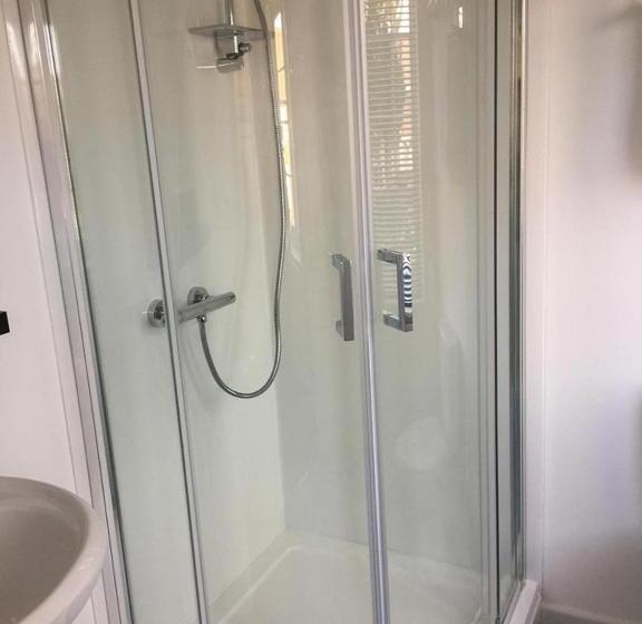 غرفة ديلوكس سرير كينج, The Tiger   Formerly Cassia Rooms