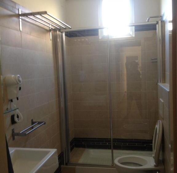 اتاق لوکس چهار تخته, Alaska