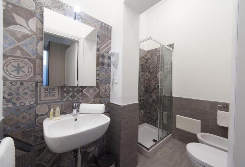 스탠다드 트리플 룸, Amaka