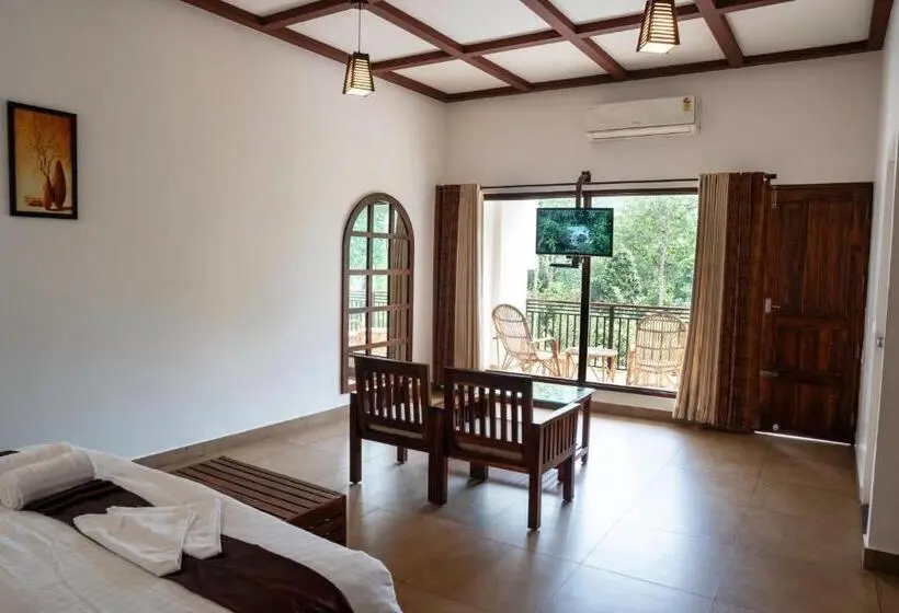 キングサイズベッドのスタンダードルーム, Coffee And Pepper Plantation Homestay