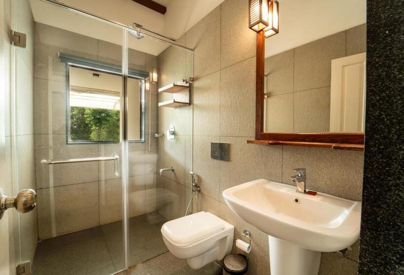 اتاق استاندارد با بالکن, Coffee And Pepper Plantation Homestay