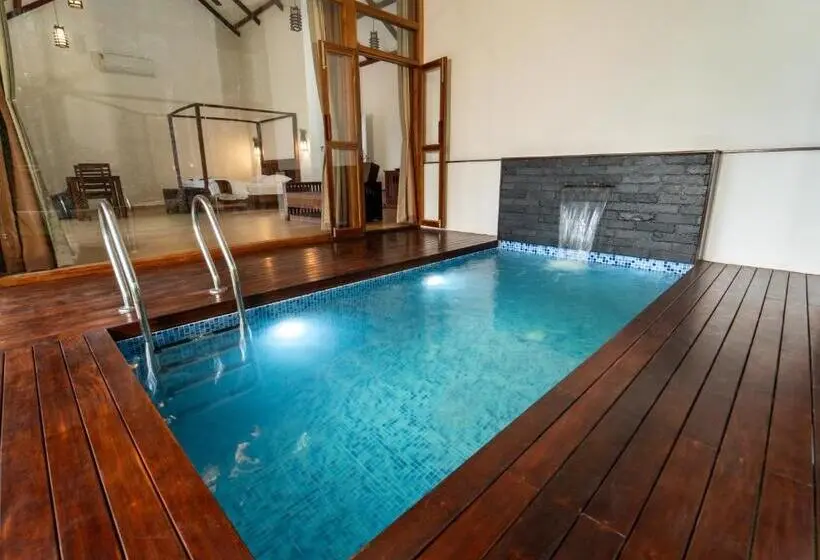 プール付き１ベッドルームヴィラ, Coffee And Pepper Plantation Homestay