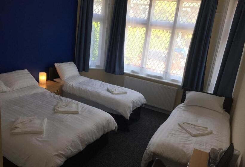 Семейный Номер, Southend Central Hotel   Close To Beach, City Centre, Train Station & Southend Airport