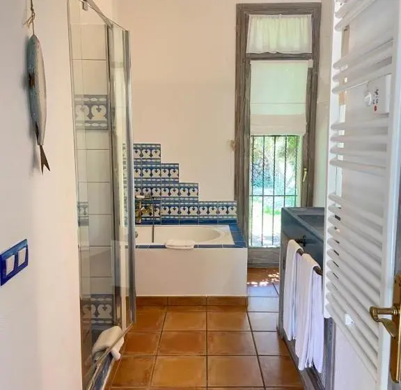 Suite with Pool, Finca Amapola Agrotourismus