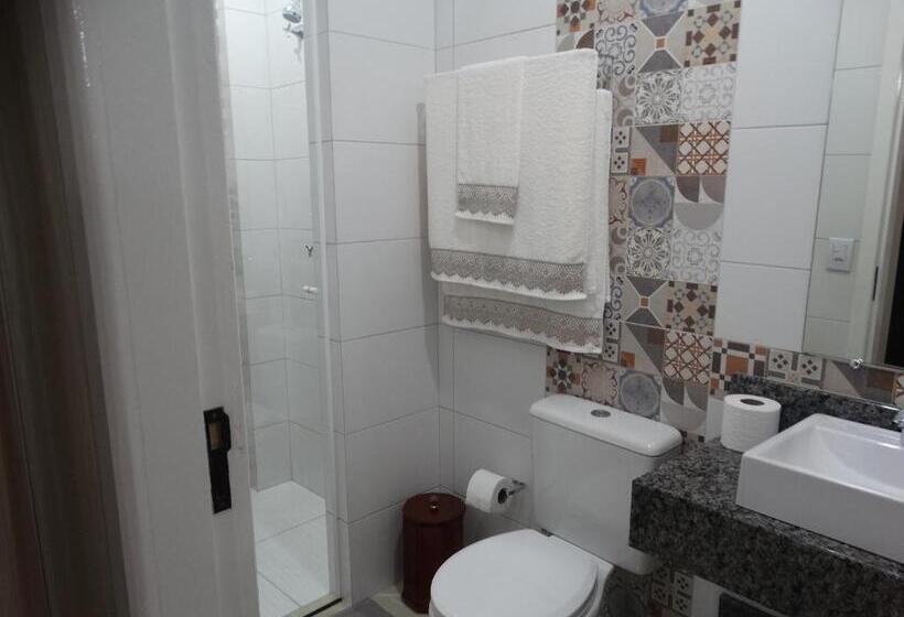 חדר דלוקס עם מרפסת, Pousada Central