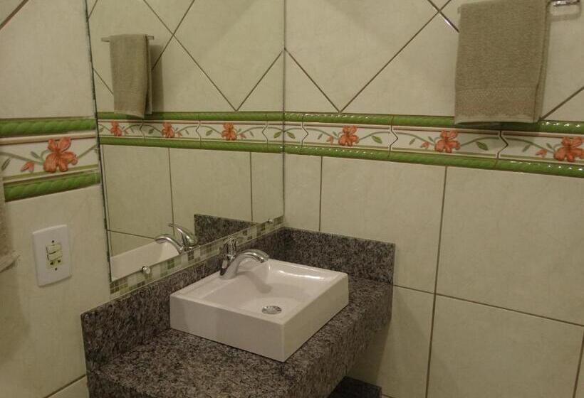 סוויטה, Pousada Central