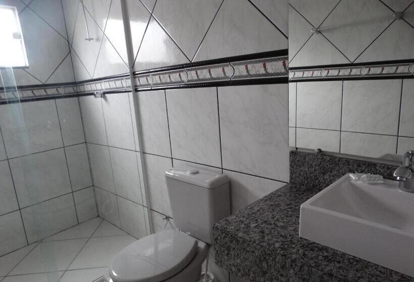 Номер Basic, Pousada Central