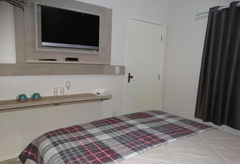 Номер Basic, Pousada Central