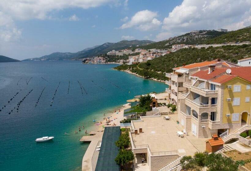 آپارتمان 1 خوابه با تراس, Villa Jazina Pavlović