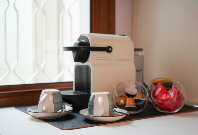 آپارتمان 1 خوابه, Emilia Studios