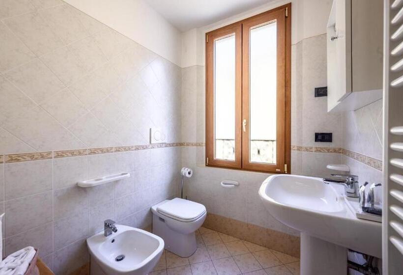 آپارتمان 1 خوابه, Emilia Studios