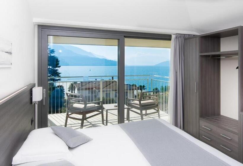 Standard Szoba Kilátással, Domaso