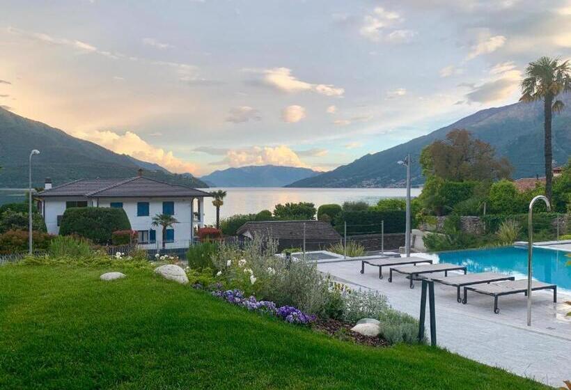 Belső Udvarra Néző Standard Szoba, Domaso