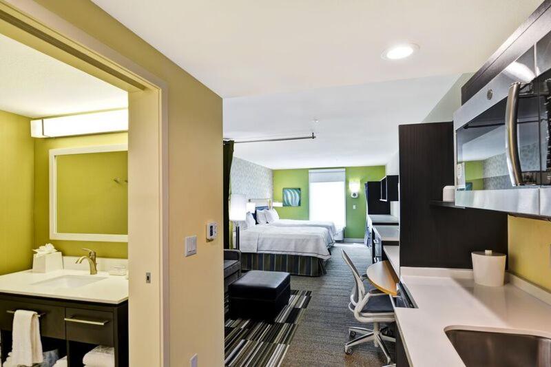 스탠다드 스튜디오, Home2 Suites By Hilton Hilton Head