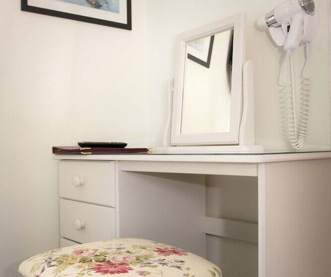 スタンダードルーム, The Royal Oak