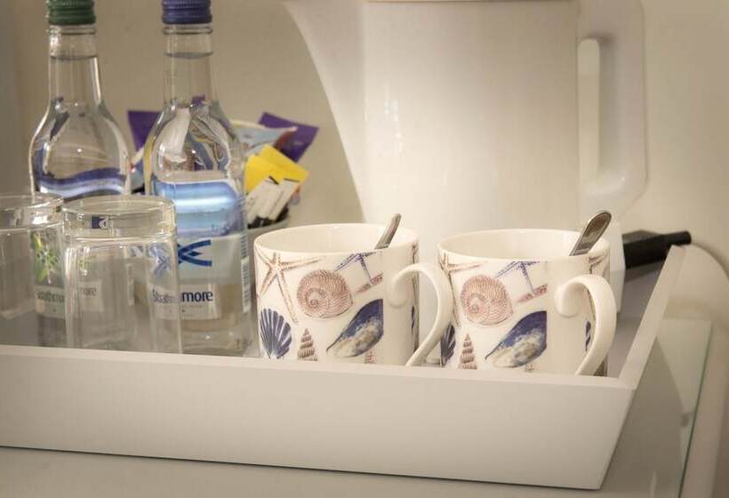 スタンダードシングルルーム, The Royal Oak