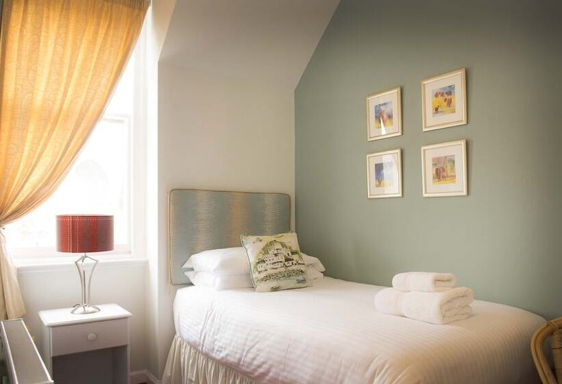 スタンダードシングルルーム, The Royal Oak