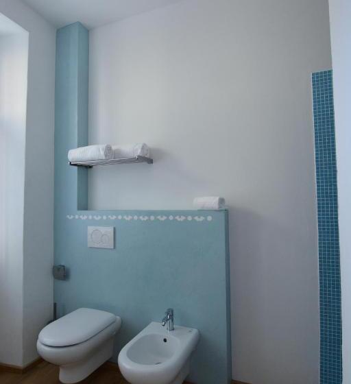 اتاق اکونومی, Torrione Trento