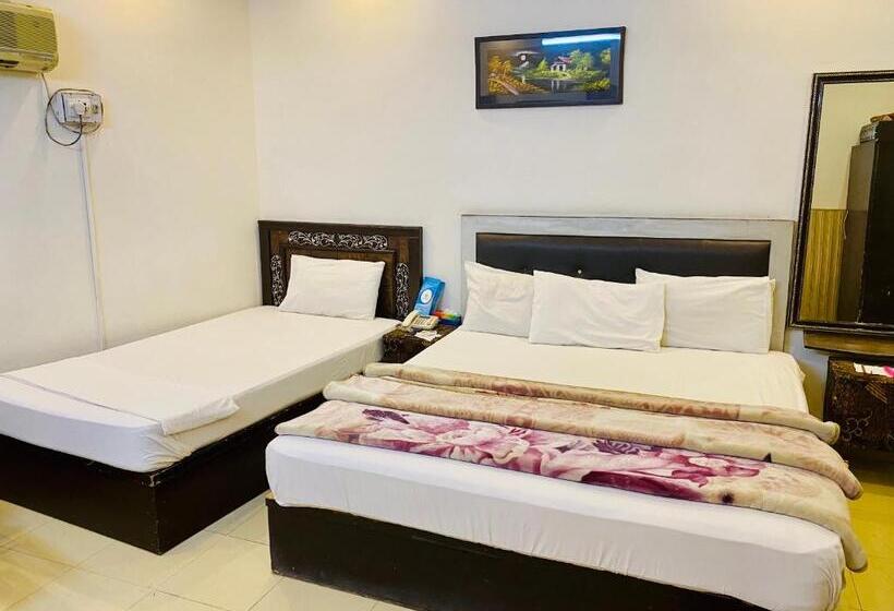 اتاق استاندارد چهار تخته, Mehran Multan