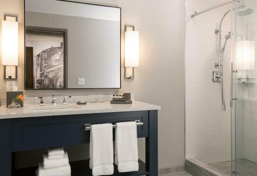 غرفة قياسية سرير كينج لذوى الإحتياجات الخاصة, The Bristol