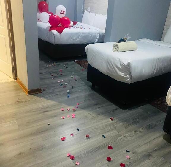 اتاق استاندارد سه نفره, Aloes Lodge