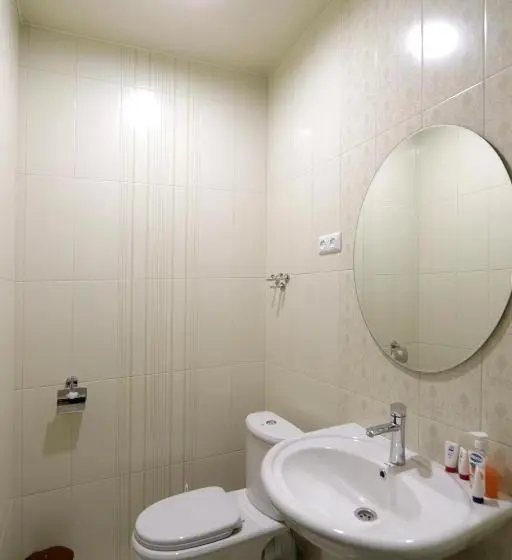 اتاق استاندارد چهار تخته, Garnim Guest House