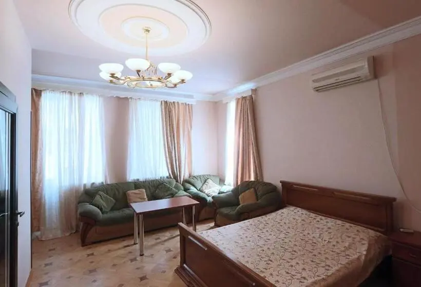 اتاق استاندارد چهار تخته, Garnim Guest House