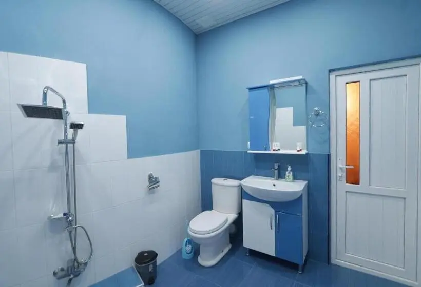 اتاق استاندارد سه نفره, Garnim Guest House