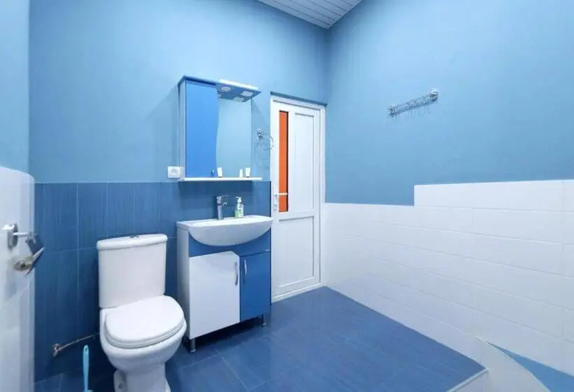اتاق استاندارد سه نفره, Garnim Guest House