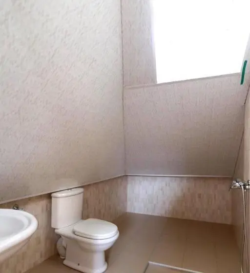 اتاق لوکس, Garnim Guest House