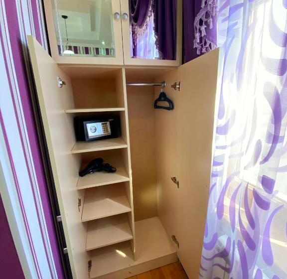 اتاق لوکس, Orange Kutaisi