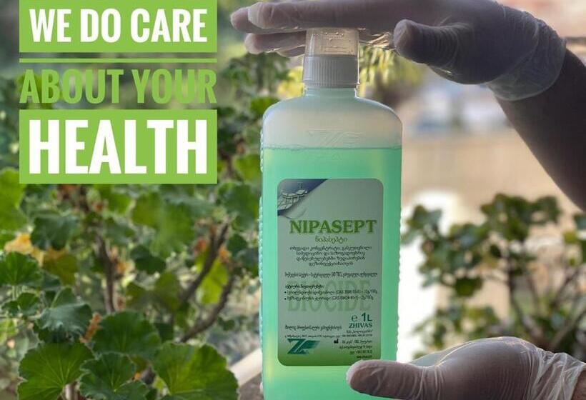 اتاق اکونومی, Orange Kutaisi