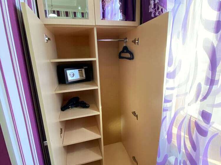 اتاق لوکس, Orange Kutaisi