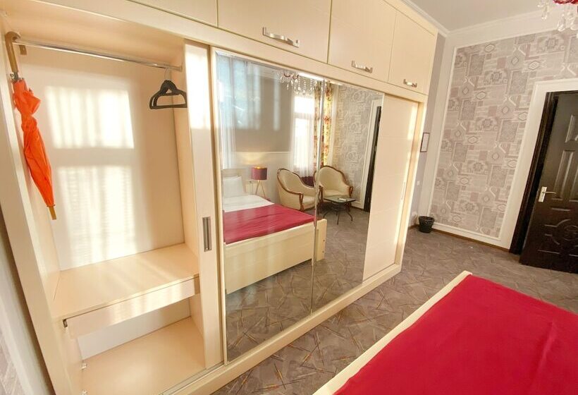 اتاق لوکس, Orange Kutaisi